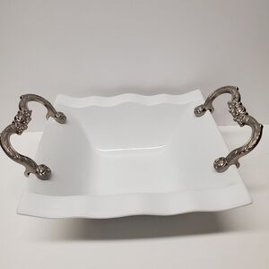 NWOT Silvia Home Collection White Square Dish with Silver Accents
